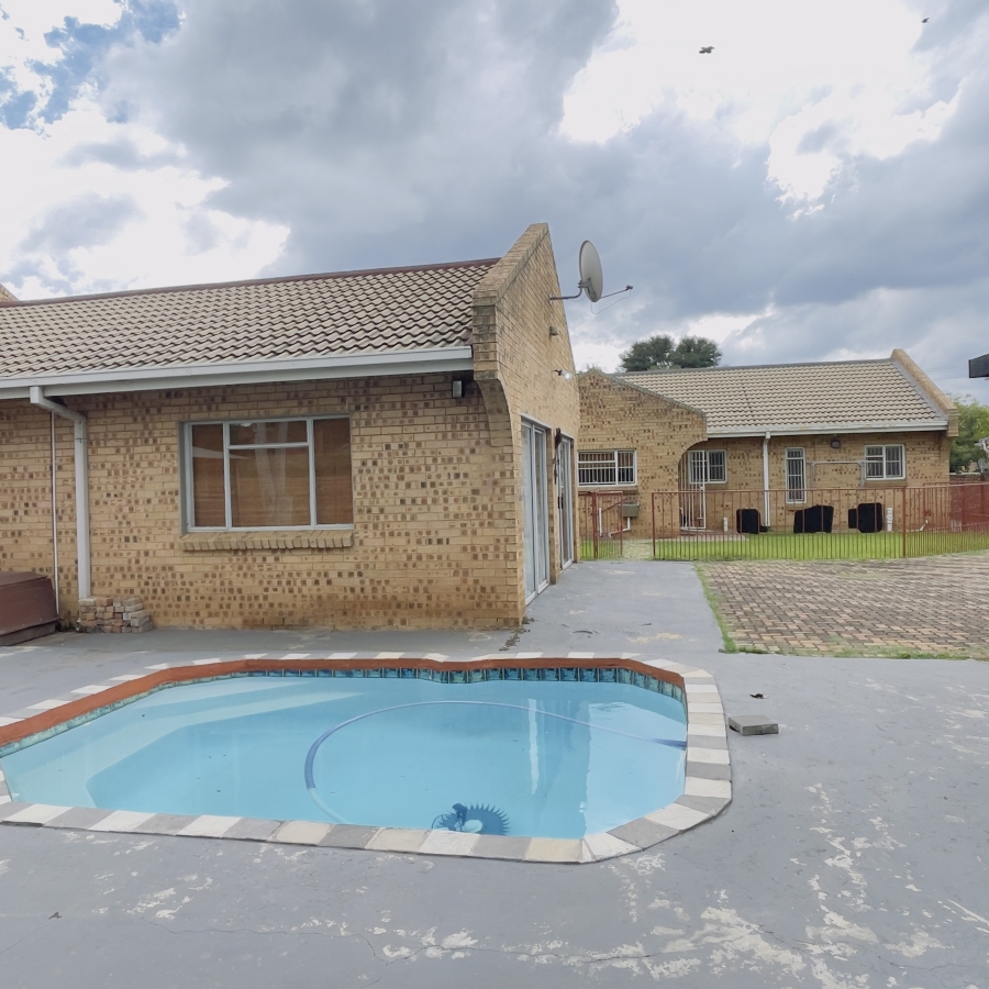 4 Bedroom Property for Sale in Bester Gauteng