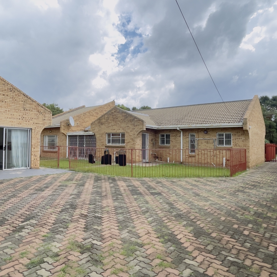 4 Bedroom Property for Sale in Bester Gauteng