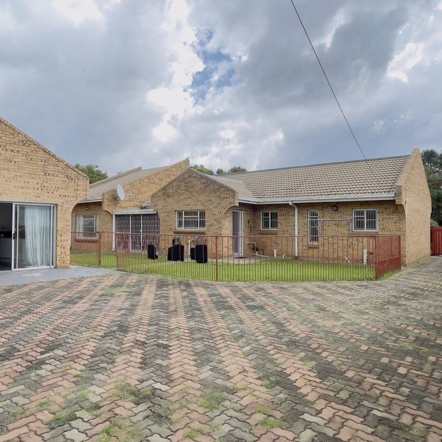 4 Bedroom Property for Sale in Bester Gauteng