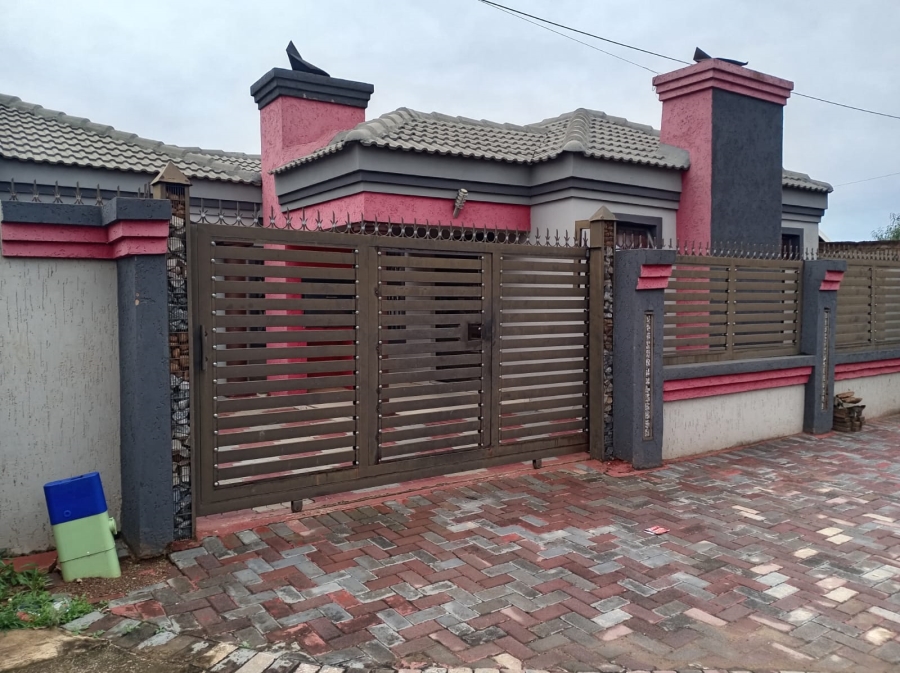 3 Bedroom Property for Sale in Mahube Valley Gauteng