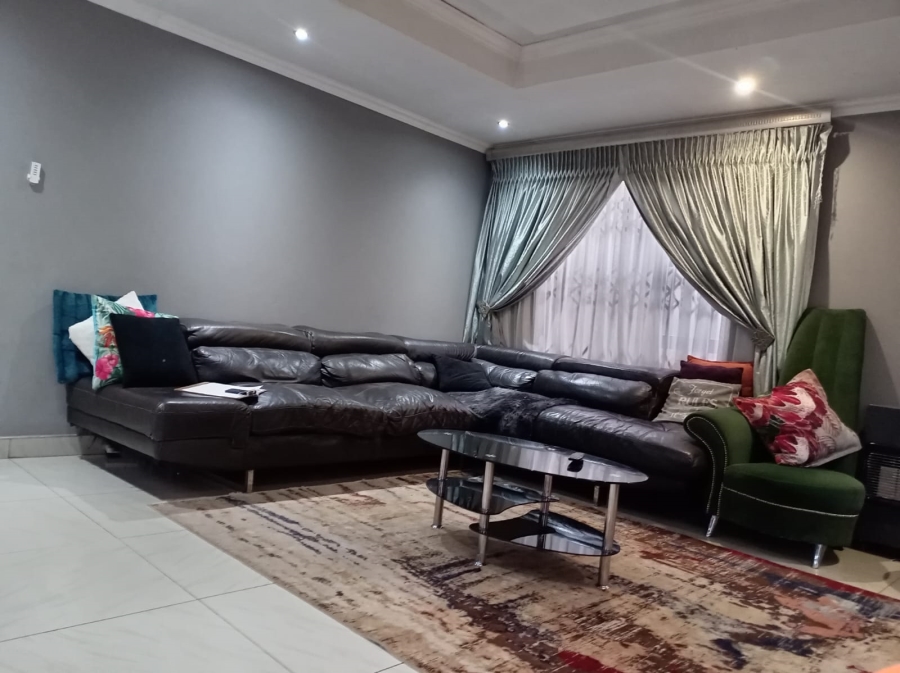3 Bedroom Property for Sale in Mahube Valley Gauteng
