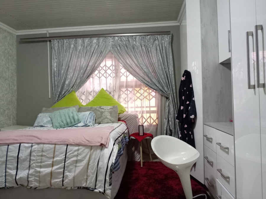 3 Bedroom Property for Sale in Mahube Valley Gauteng