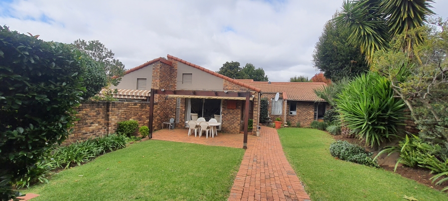 3 Bedroom Property for Sale in Strathavon Gauteng