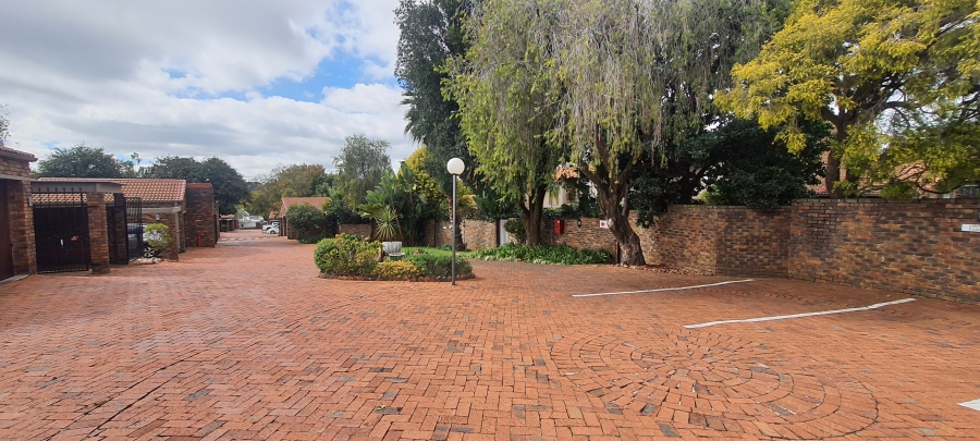 3 Bedroom Property for Sale in Strathavon Gauteng