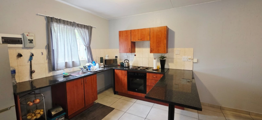 2 Bedroom Property for Sale in Greenstone Hill Gauteng