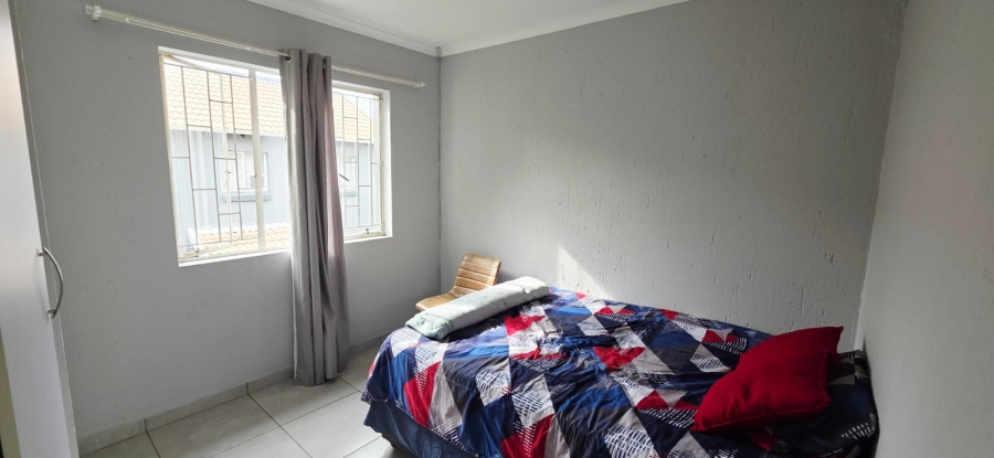 2 Bedroom Property for Sale in Greenstone Hill Gauteng