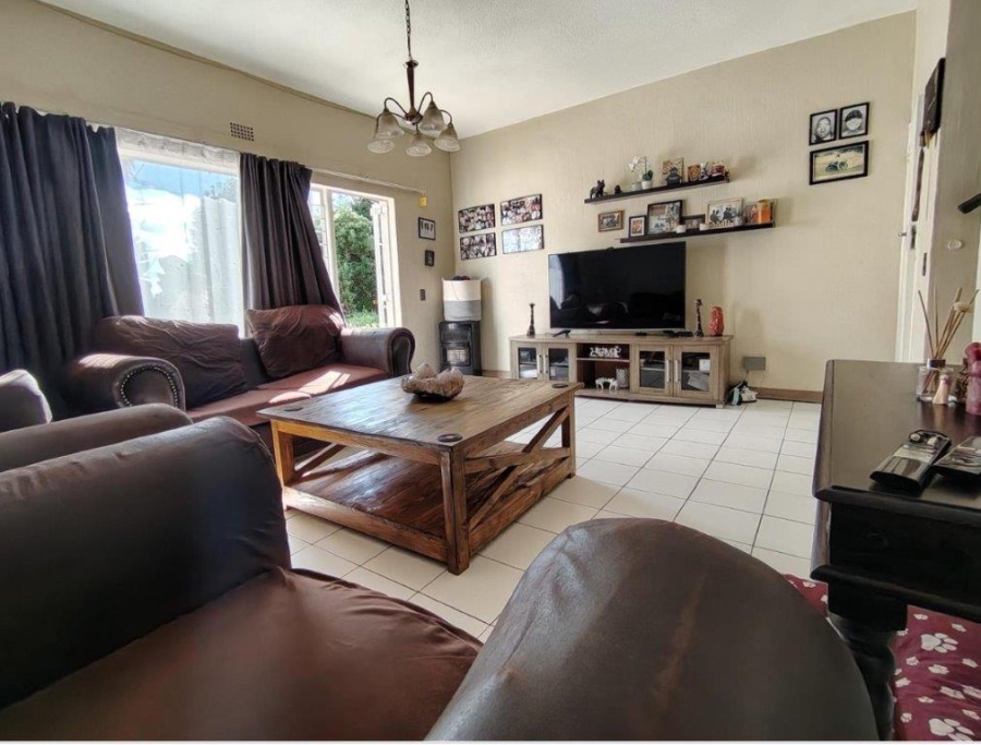 2 Bedroom Property for Sale in Sunnyrock Gauteng
