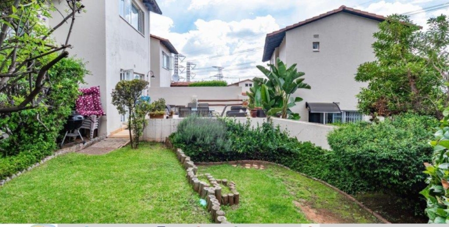 2 Bedroom Property for Sale in Sunnyrock Gauteng