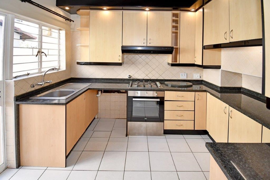 2 Bedroom Property for Sale in Sunnyrock Gauteng