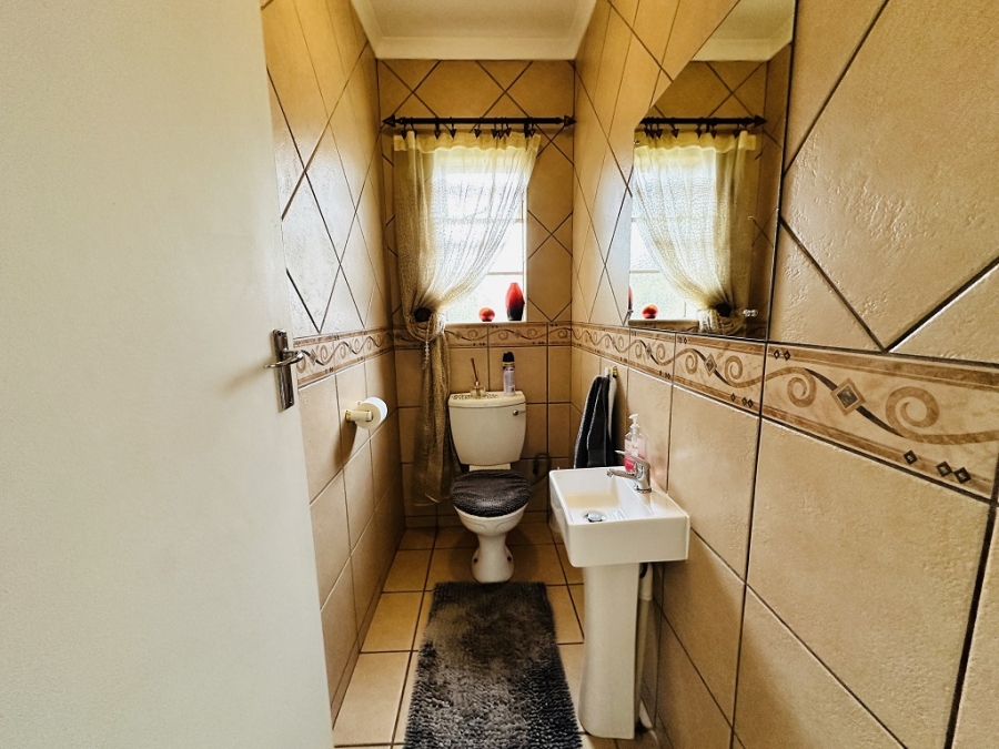 3 Bedroom Property for Sale in Mayfield Park Gauteng