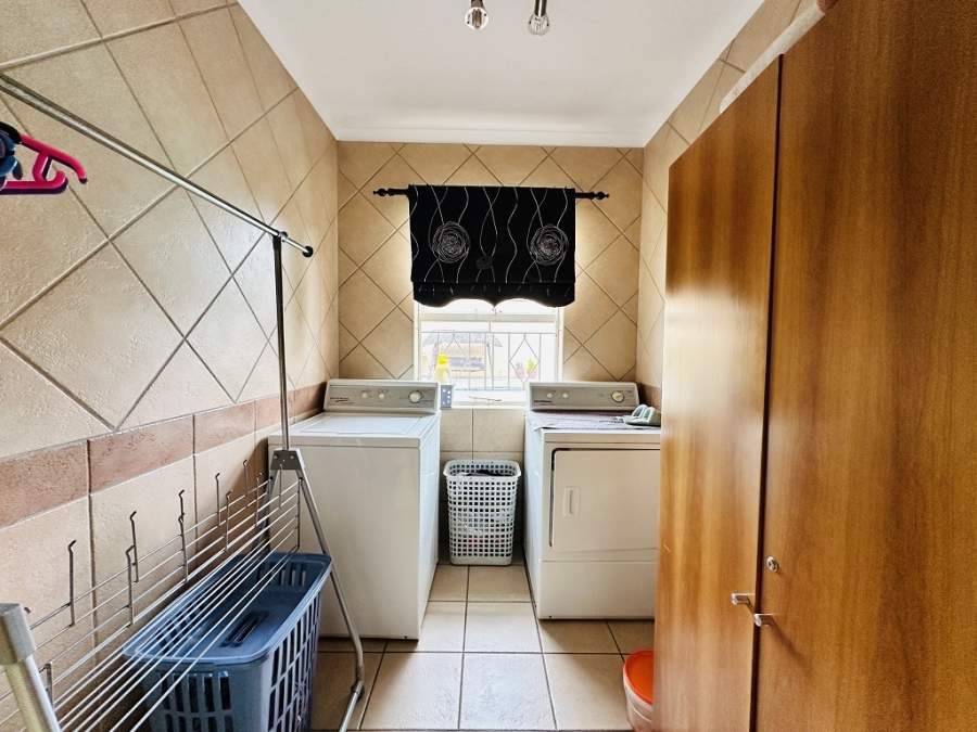 3 Bedroom Property for Sale in Mayfield Park Gauteng