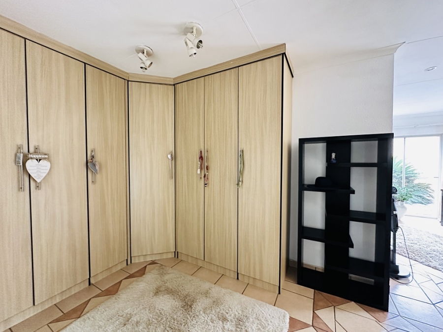 3 Bedroom Property for Sale in Mayfield Park Gauteng
