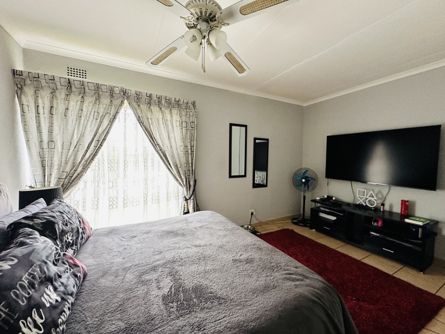3 Bedroom Property for Sale in Mayfield Park Gauteng