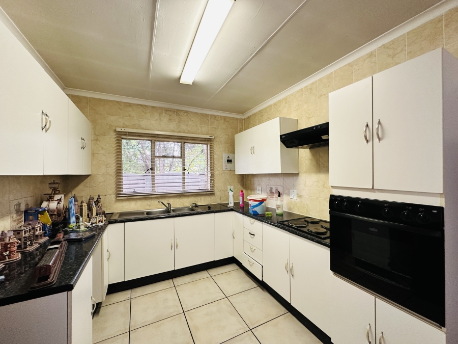 3 Bedroom Property for Sale in Mayfield Park Gauteng