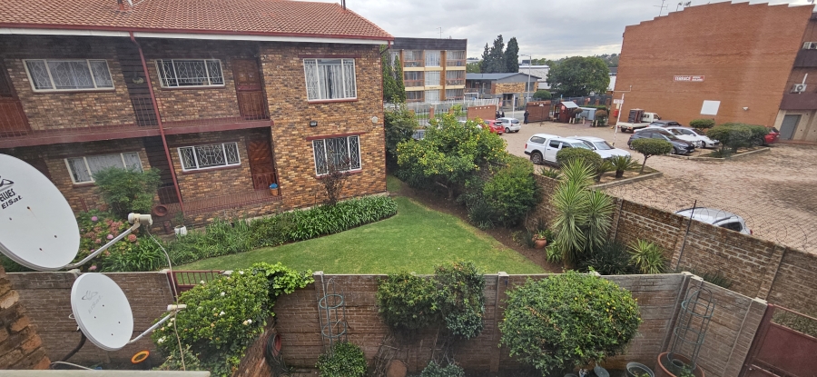 2 Bedroom Property for Sale in New Redruth Gauteng