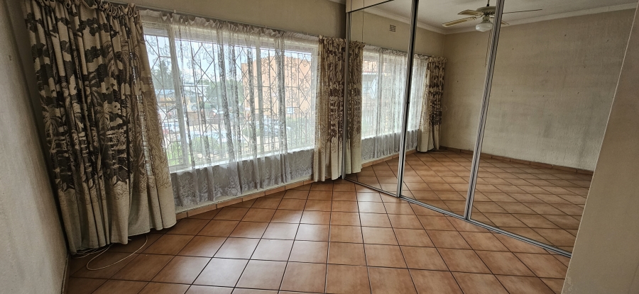 2 Bedroom Property for Sale in New Redruth Gauteng