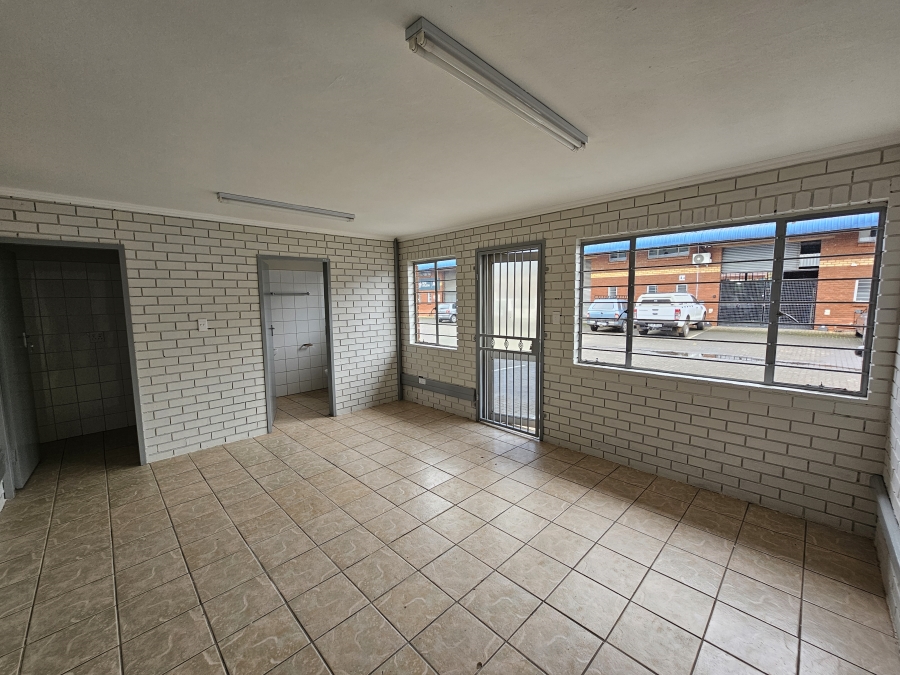 To Let Commercial Property for Rent in Hennops Park Industrial Gauteng