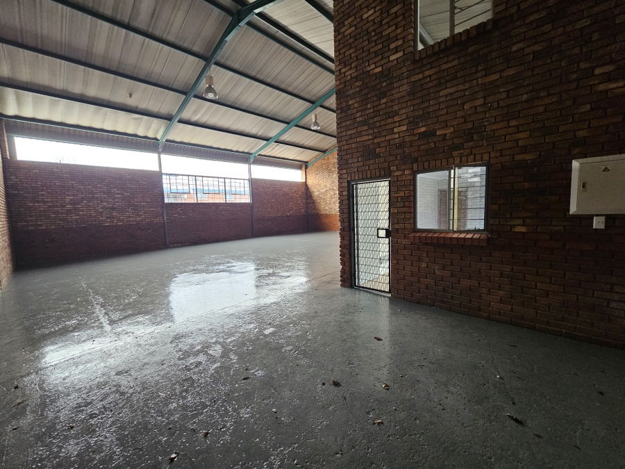 To Let Commercial Property for Rent in Hennops Park Industrial Gauteng