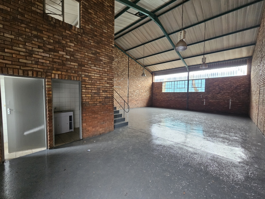 To Let Commercial Property for Rent in Hennops Park Industrial Gauteng