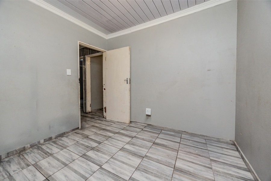 2 Bedroom Property for Sale in Mohlakeng Gauteng
