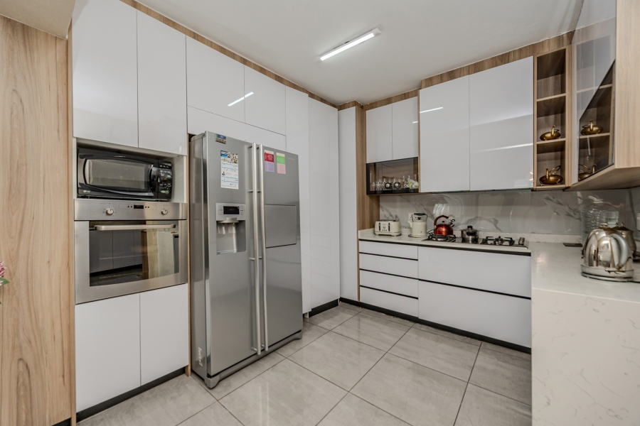3 Bedroom Property for Sale in Wilgeheuwel Gauteng