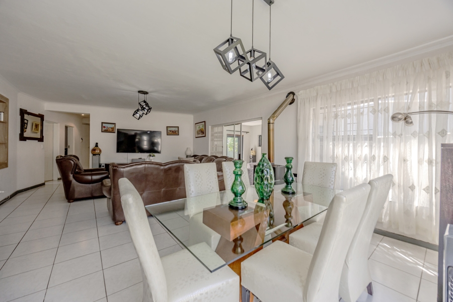 3 Bedroom Property for Sale in Wilgeheuwel Gauteng