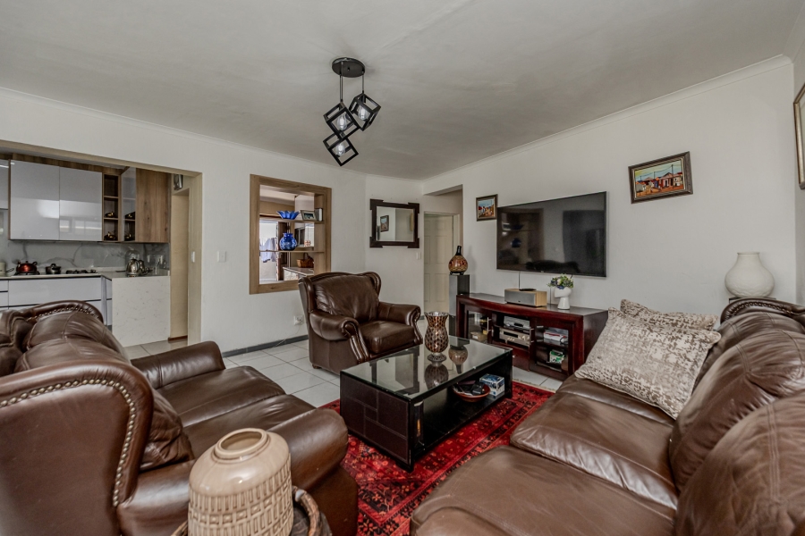 3 Bedroom Property for Sale in Wilgeheuwel Gauteng