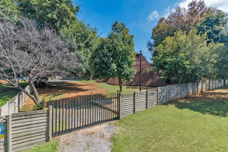 4 Bedroom Property for Sale in Discovery Gauteng