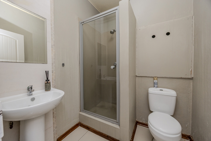 2 Bedroom Property for Sale in Honeydew Grove Gauteng