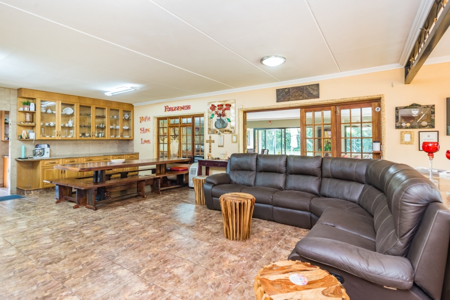 7 Bedroom Property for Sale in Honingklip A H Gauteng
