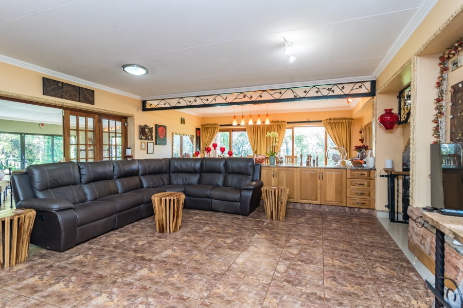 7 Bedroom Property for Sale in Honingklip A H Gauteng