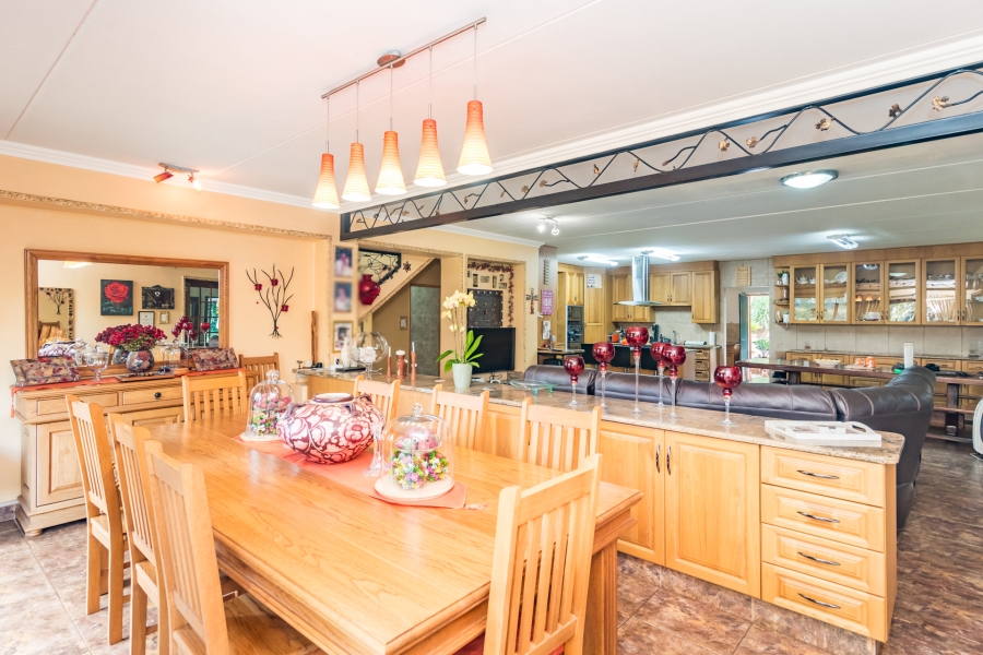 7 Bedroom Property for Sale in Honingklip A H Gauteng