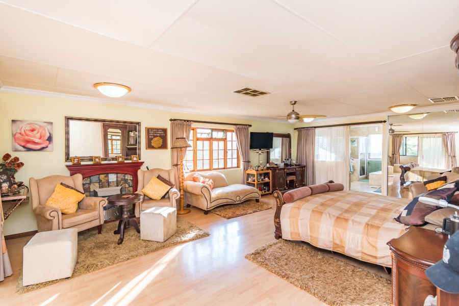 7 Bedroom Property for Sale in Honingklip A H Gauteng