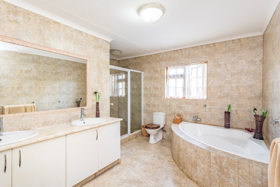7 Bedroom Property for Sale in Honingklip A H Gauteng