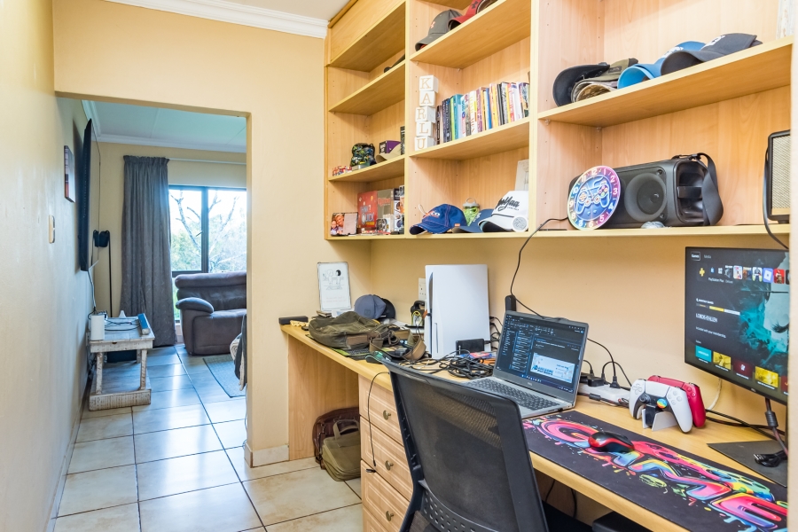 7 Bedroom Property for Sale in Honingklip A H Gauteng