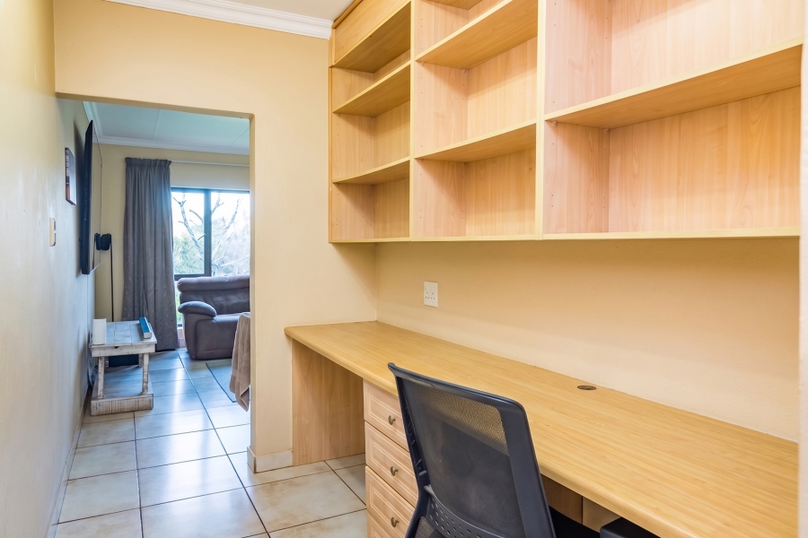 7 Bedroom Property for Sale in Honingklip A H Gauteng