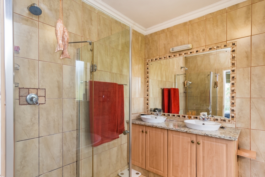 7 Bedroom Property for Sale in Honingklip A H Gauteng