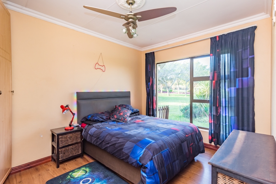 7 Bedroom Property for Sale in Honingklip A H Gauteng