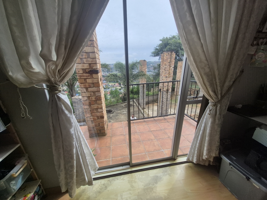 3 Bedroom Property for Sale in Glenvista Gauteng