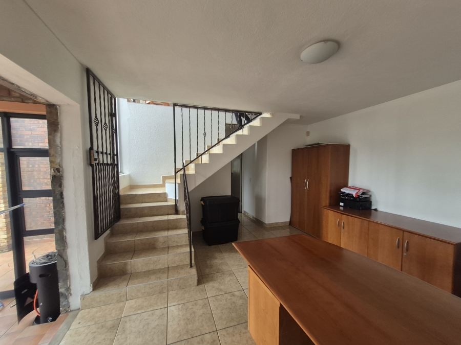 3 Bedroom Property for Sale in Glenvista Gauteng