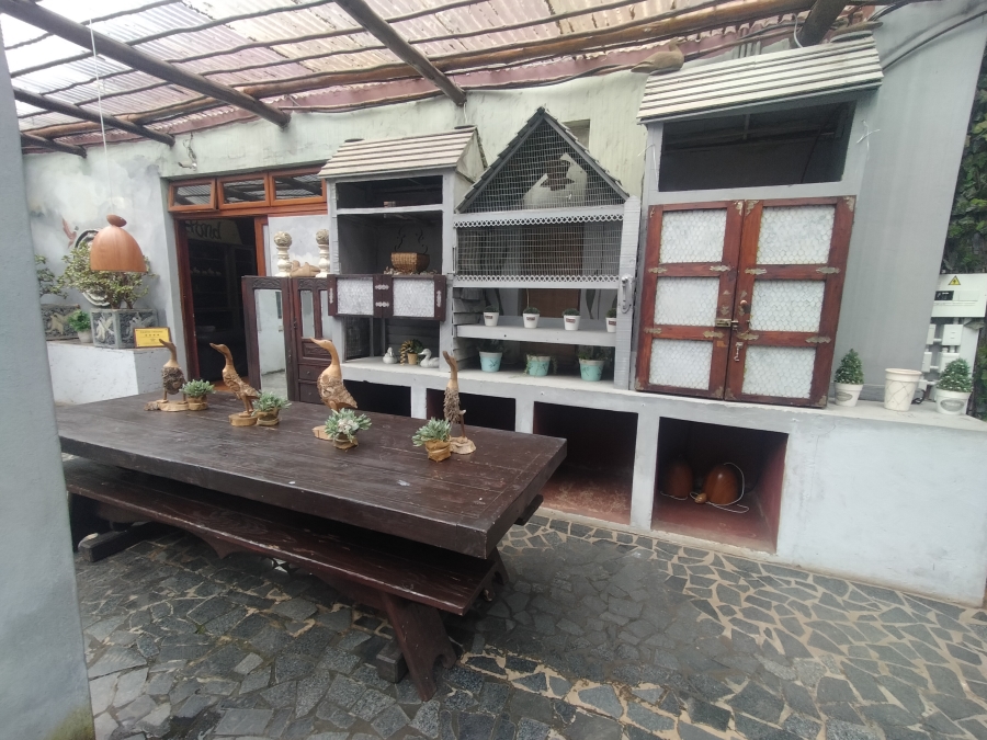 8 Bedroom Property for Sale in Winternest Gauteng