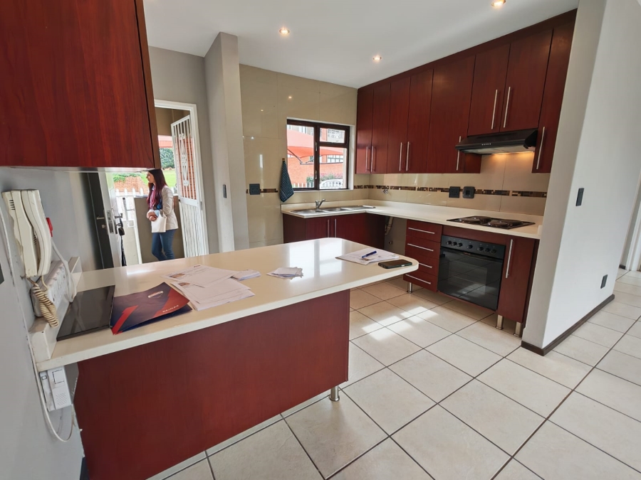 2 Bedroom Property for Sale in Glenvista Gauteng