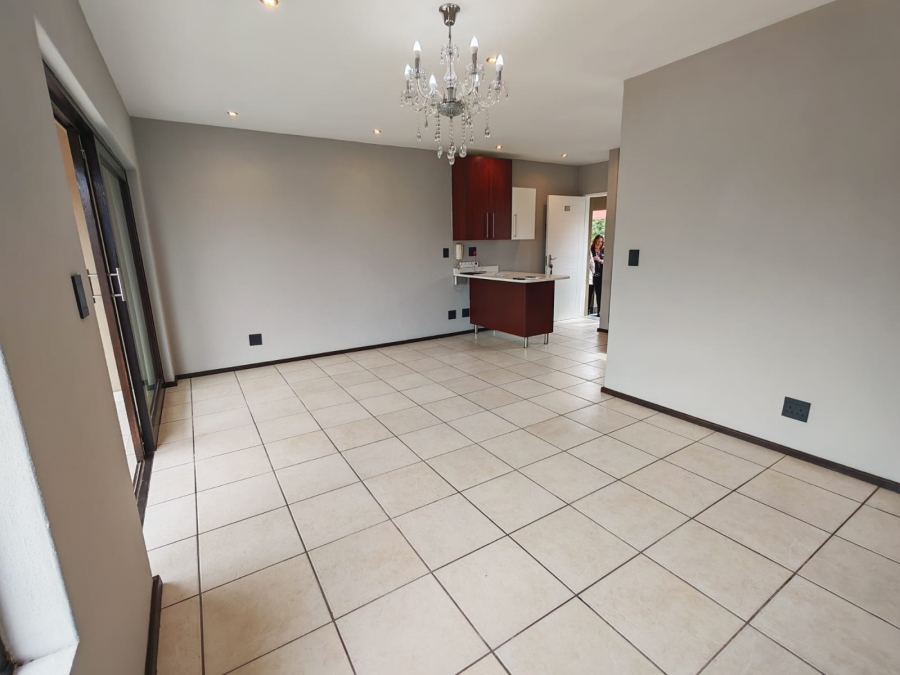 2 Bedroom Property for Sale in Glenvista Gauteng