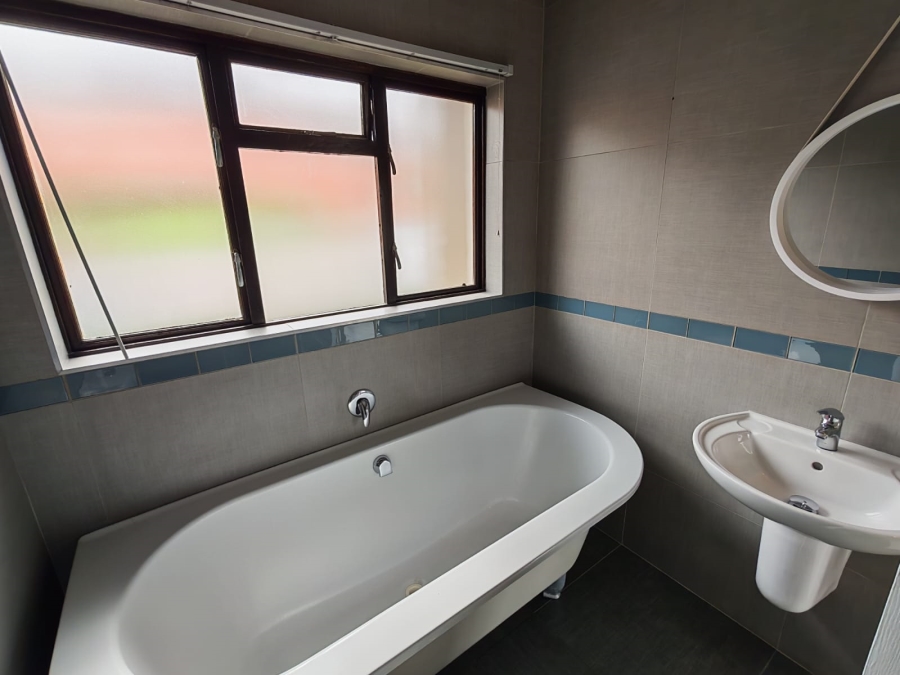 2 Bedroom Property for Sale in Glenvista Gauteng