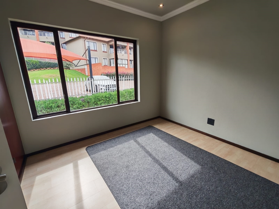 2 Bedroom Property for Sale in Glenvista Gauteng