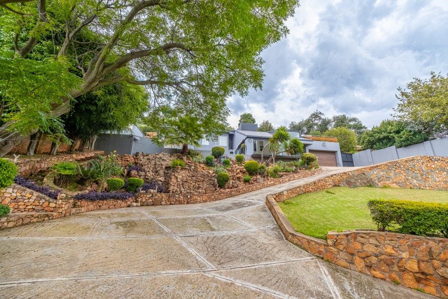 4 Bedroom Property for Sale in Quellerina Gauteng