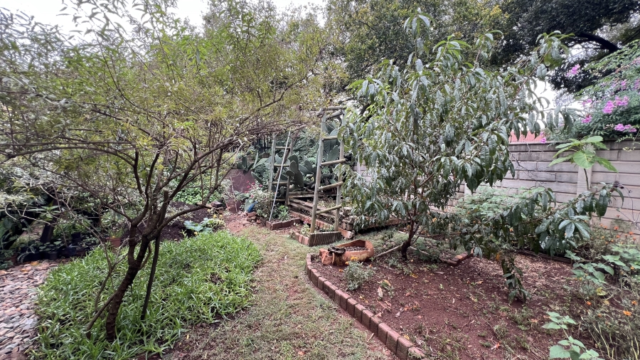 4 Bedroom Property for Sale in Helikonpark Gauteng