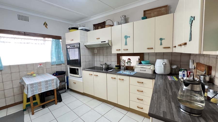 4 Bedroom Property for Sale in Greenhills Gauteng