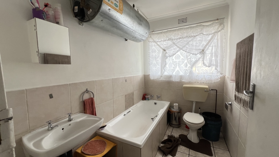2 Bedroom Property for Sale in Randgate Gauteng