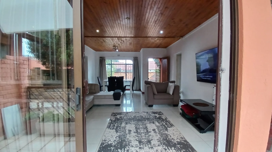 3 Bedroom Property for Sale in Groblerpark Gauteng